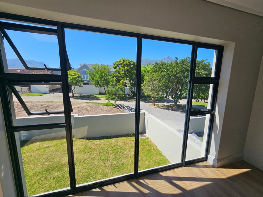 3 Bedroom Property for Sale in Heather Park Western Cape